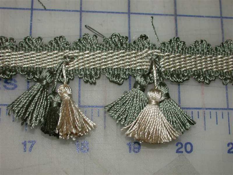 Silk woven tape with tassels